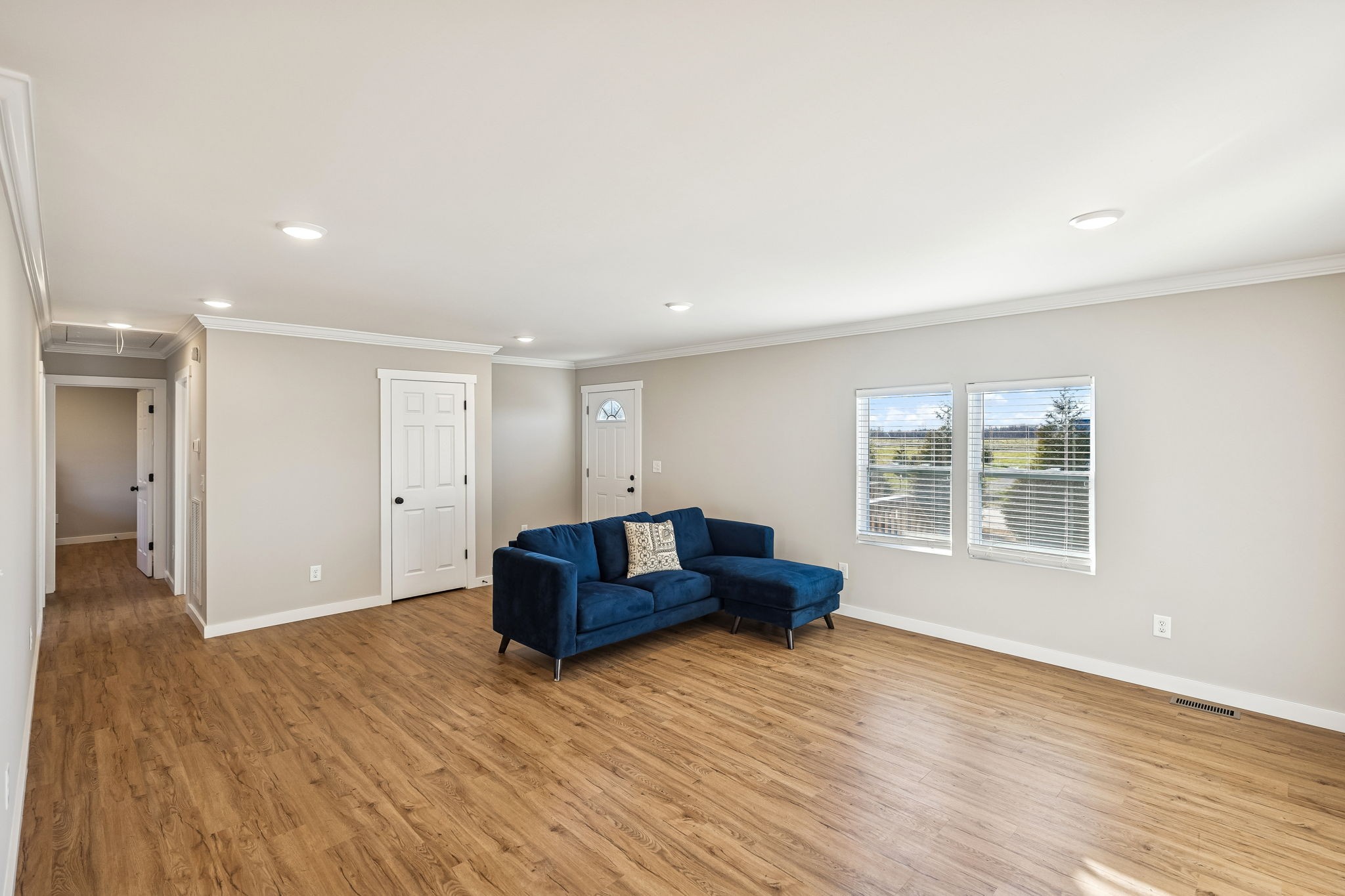 3770 Penile Hill Road Decherd, TN 37324 - Photo 2 of 32 a living room with a couch and a window