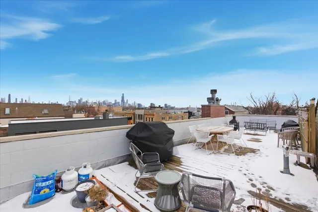 $3,850 | 2038 West Iowa Street, Unit 3E, Chicago, IL 60622