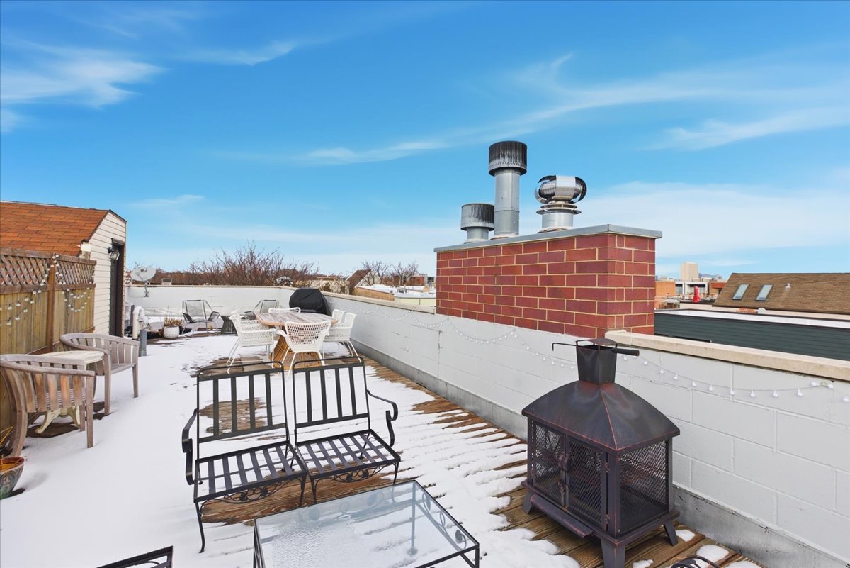 2038 West Iowa Street, Unit 3E Chicago, IL 60622 - Photo 14 of 18