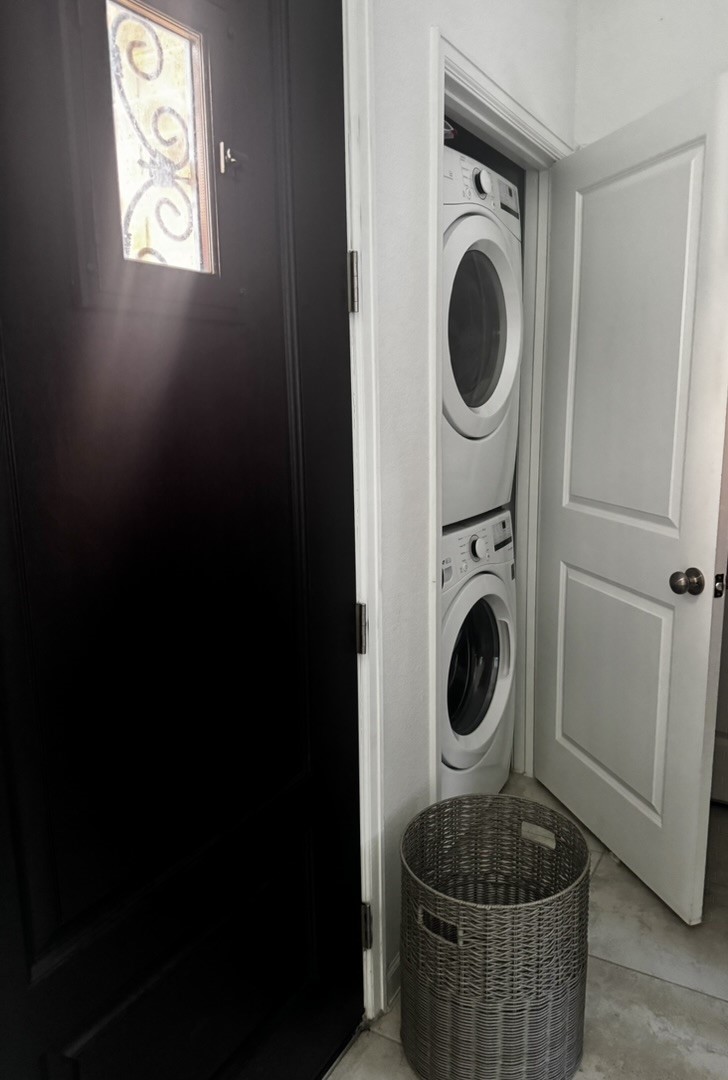 4307 Annandale Lane Rosharon, TX 77583 - Photo 22 of 31 The apartment has its own space for a stackable washer and dryer.