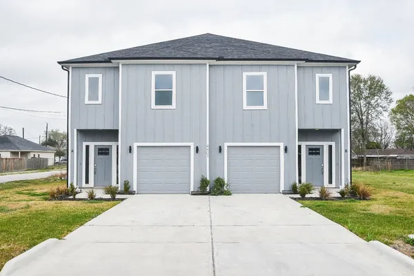 $2,500 | 4401 Alvin Street, Unit A, Houston, TX 77051