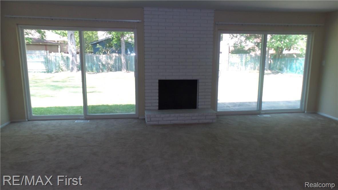 35333 Rockingham Drive Sterling Heights, MI 48310 - Photo 10 of 39 20170612_111203.jpg