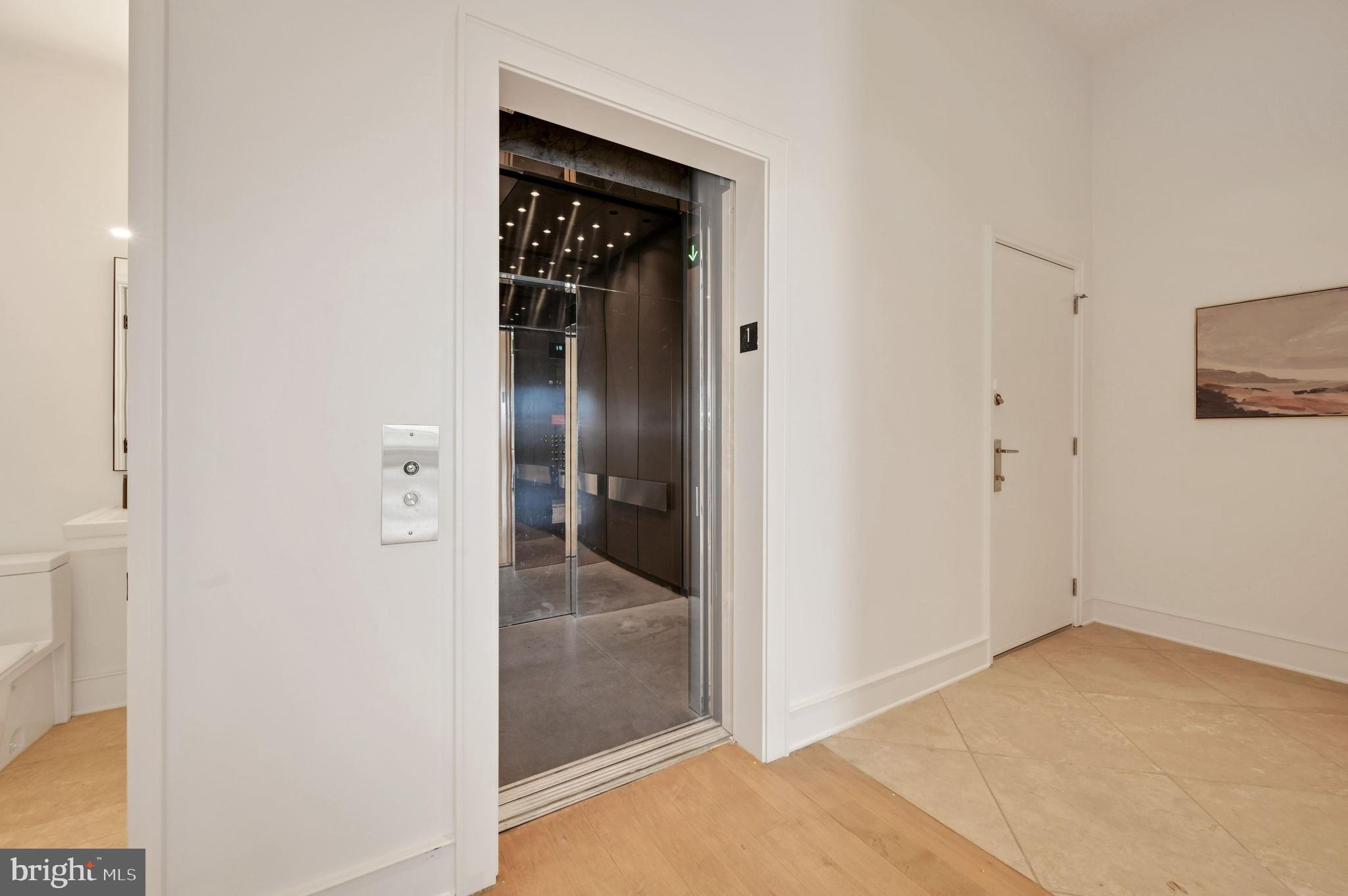 2424 18th Street Northwest, Unit R1 Washington, DC 20009 - Photo 16 of 40