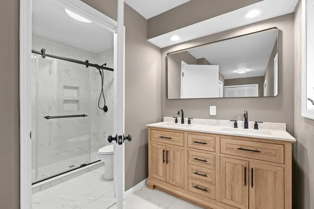 $354,999 | 6886 Stockport Drive, Lambertville, MI 48144