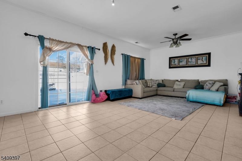 9 Lafayette Street Carteret, NJ 07008 - Photo 4 of 15