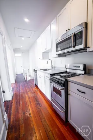 $2,275 | 1313 Whitaker Street, Unit B, Savannah, GA 31401
