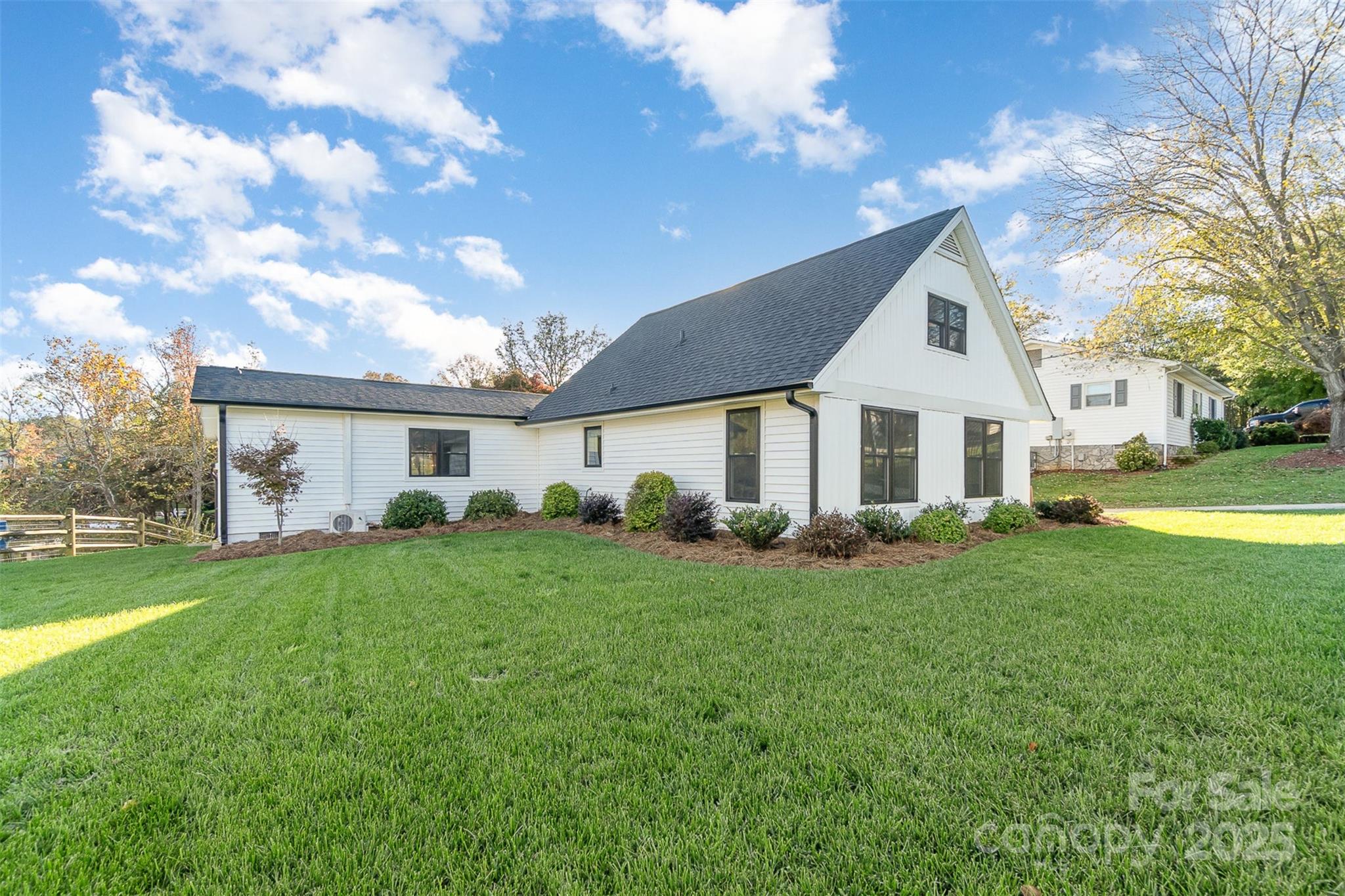 317 Commodore Loop Mooresville, NC 28117 - Photo 2 of 33