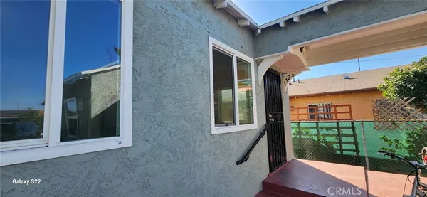 $3,000 | 1726 West 55th Street, Los Angeles, CA 90062