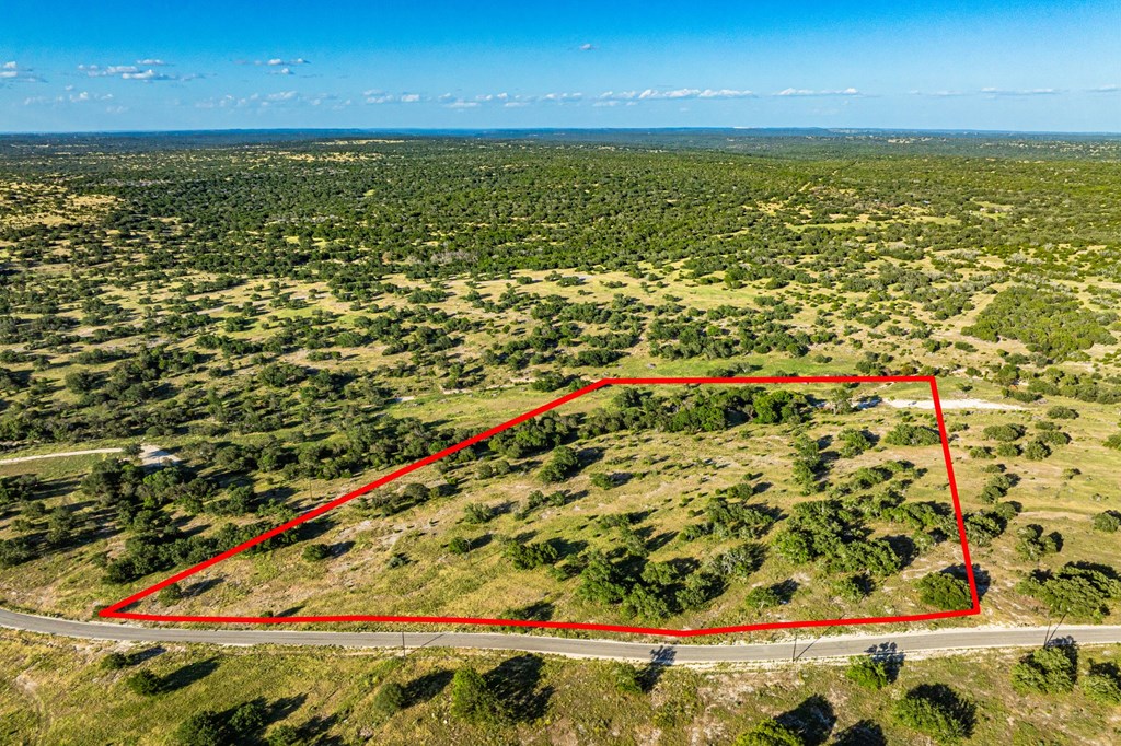 461 Taurus Lane Junction, TX 76849 - Photo 4 of 18