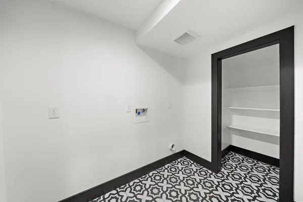 $3,200 | 113 Delmar Street, Houston, TX 77011