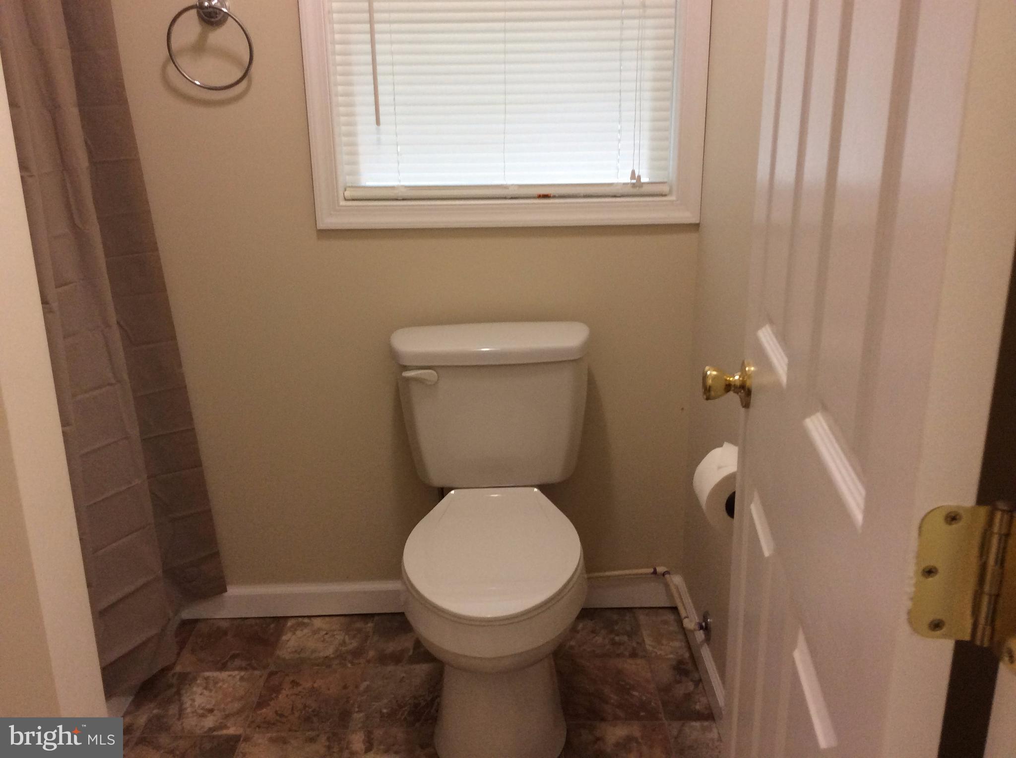 1275 Audubon Road Hedgesville, WV 25427 - Photo 11 of 15 Bath
