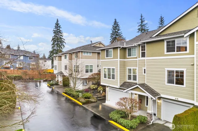 $638,950 | 15 164th Street Southwest, Unit J2, Bothell, WA 98012