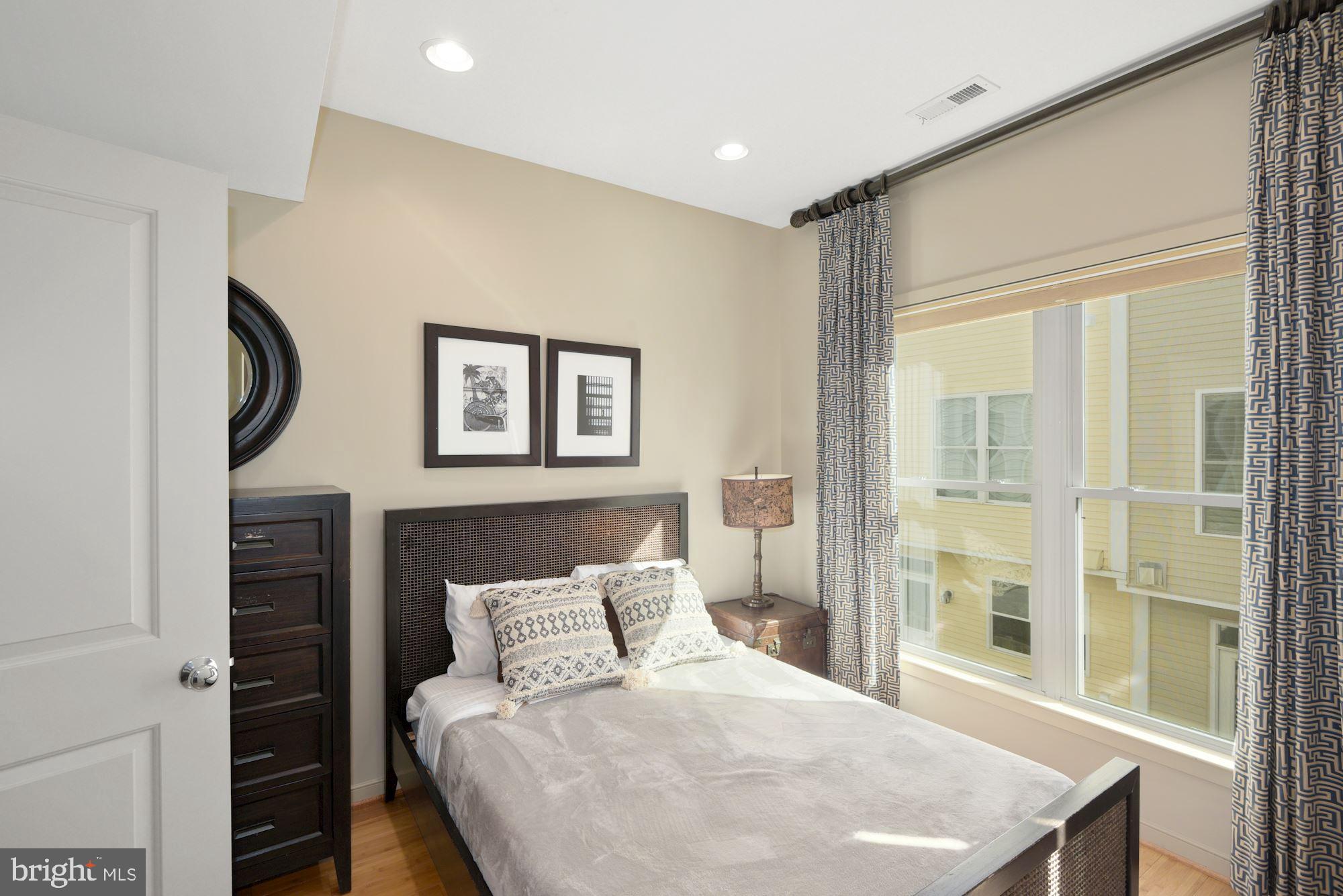 1018 4th Street Southeast Washington, DC 20003 - Photo 20 of 41