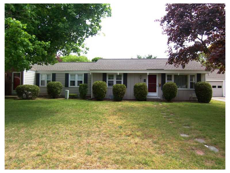 6 Rutherford Court, Unit 6 Warwick, RI 02886 - Photo 1 of 15 Exterior Front.