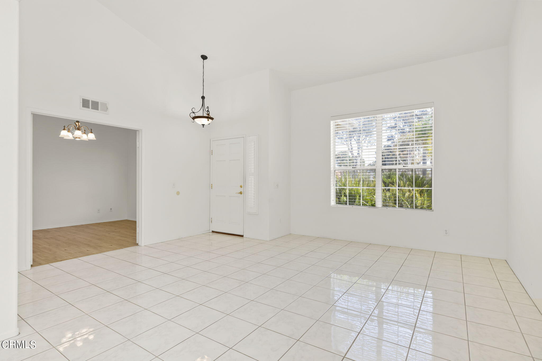 2710 Windcrest Place Oxnard, CA 93036 - Photo 9 of 34 a view of an empty room with window