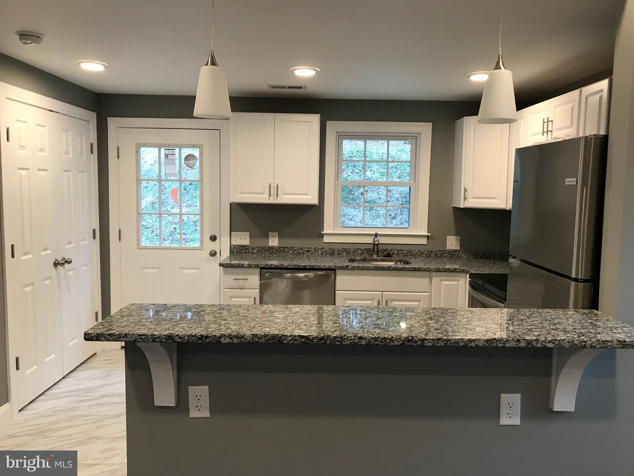 449 Twin Arch Road Mount Airy, MD 21771 - Photo 13 of 33 Kitchen