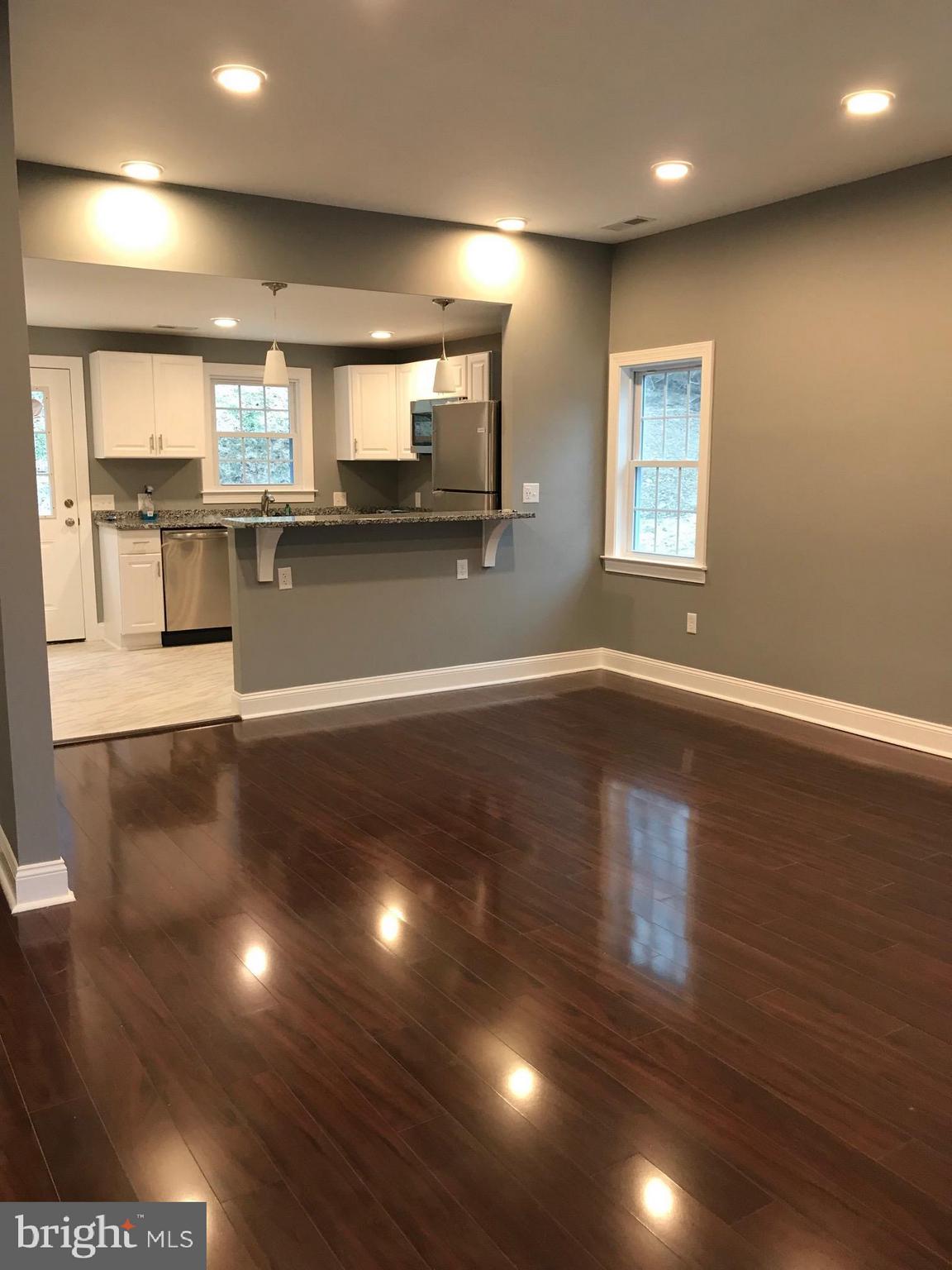 449 Twin Arch Road Mount Airy, MD 21771 - Photo 18 of 33 Living Room