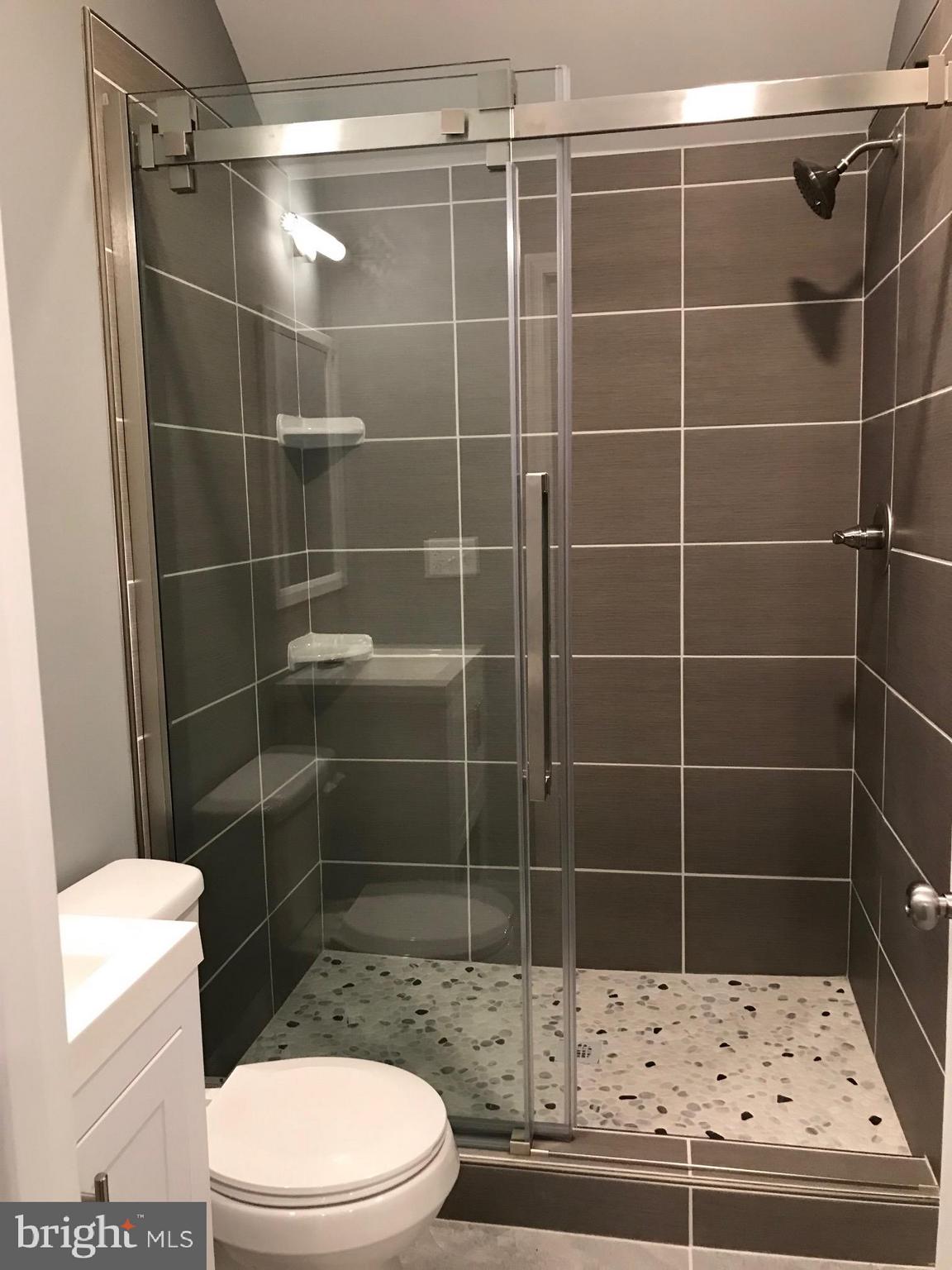 449 Twin Arch Road Mount Airy, MD 21771 - Photo 21 of 33 Bathroom