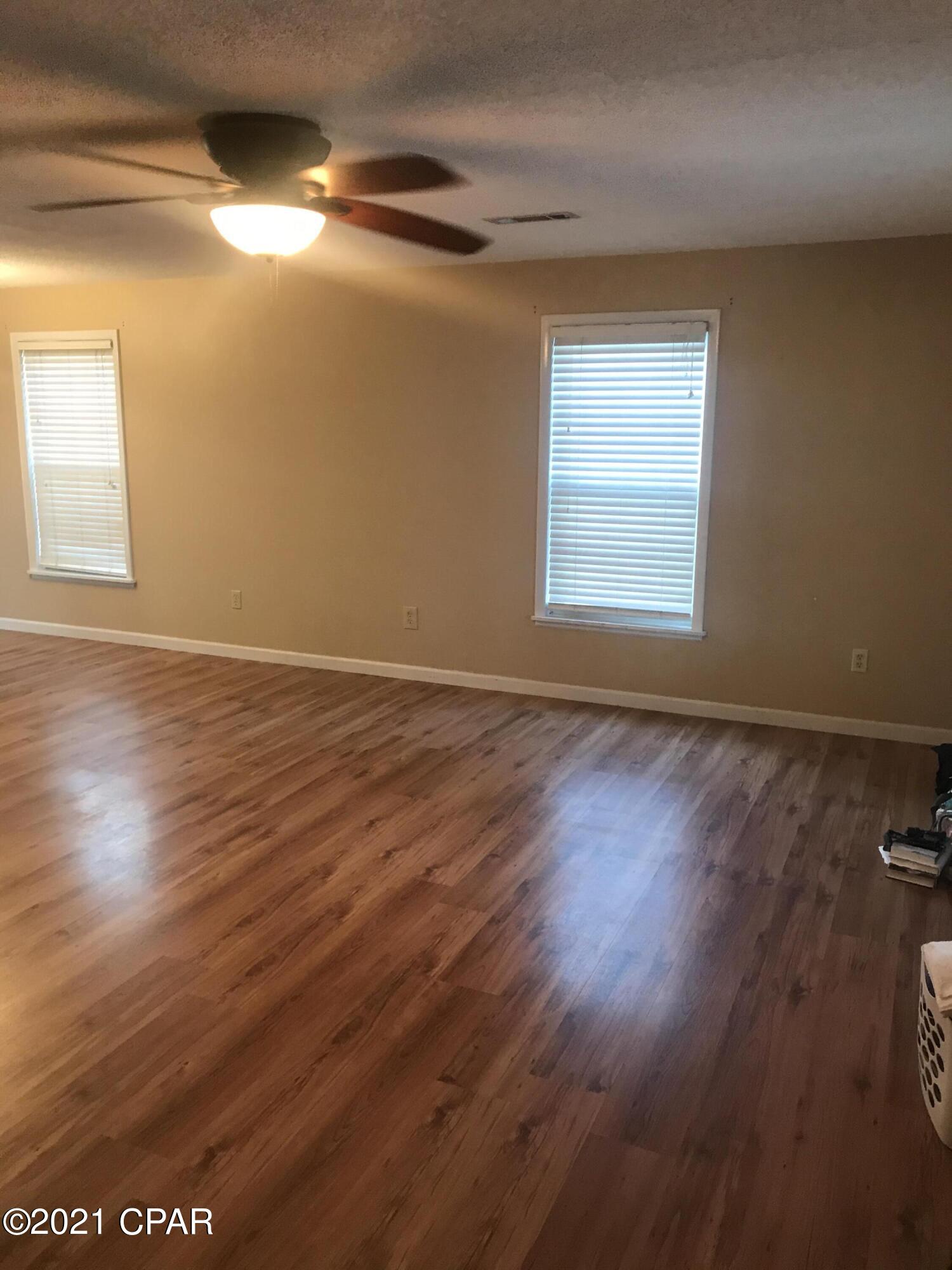 1556 Foxworth Road Chipley, FL 32428 - Photo 3 of 20