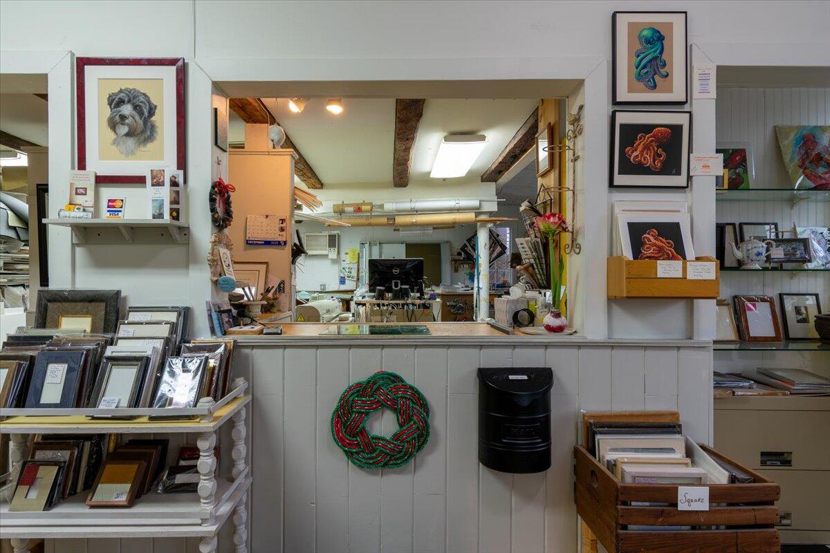 158 Main Street, Unit 156 Rockland, ME 04841 - Photo 31 of 41 156-158 Main Street, Rockland