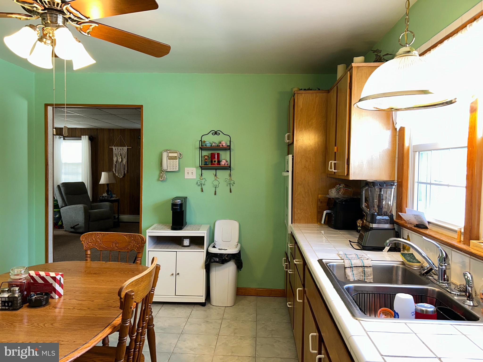 144 Annapolis Road Pennsville, NJ 08070 - Photo 15 of 24 a room with furniture and a window