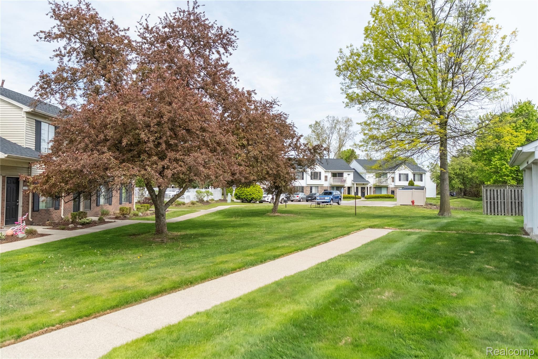 42564 Saratoga Road, Unit 31 Canton, MI 48187 - Photo 4 of 26 42564 Saratoga0004.jpg