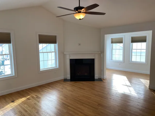 $675,000 | 2 Benning Street, Amherst, NH 03031