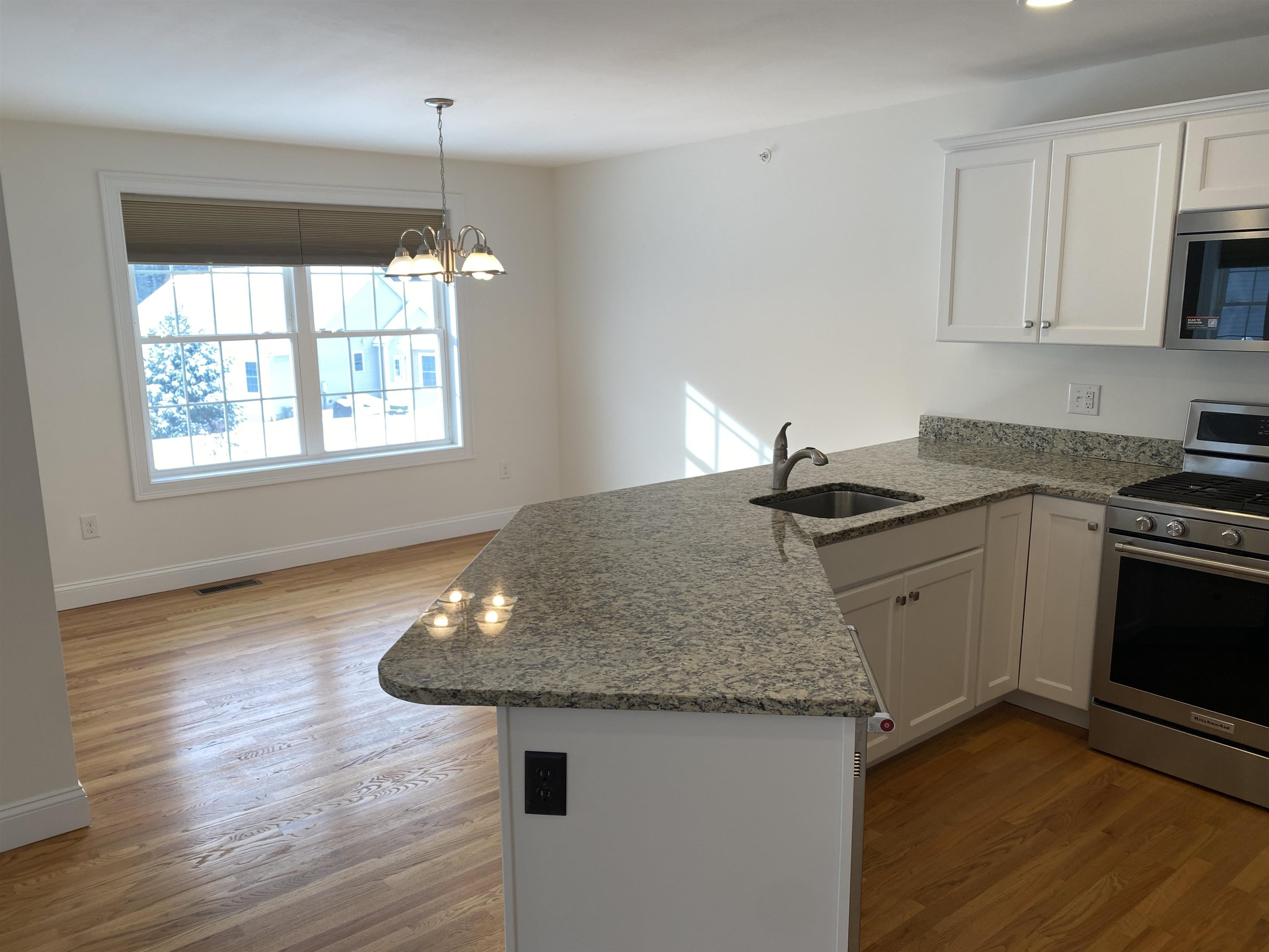 2 Benning Street Amherst, NH 03031 - Photo 16 of 34