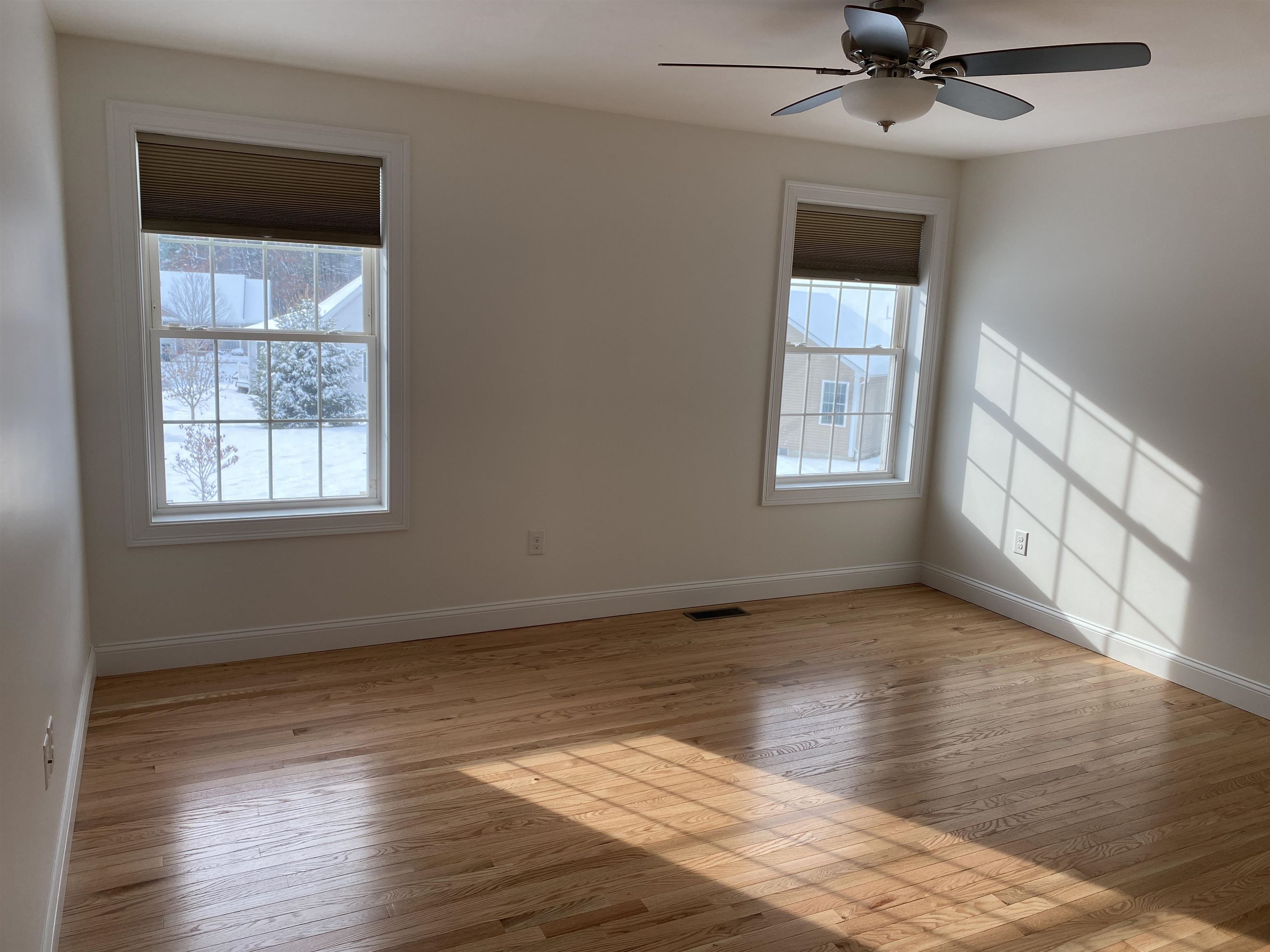 2 Benning Street Amherst, NH 03031 - Photo 23 of 34