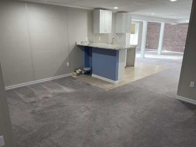 $675,000 | 2 Benning Street, Amherst, NH 03031