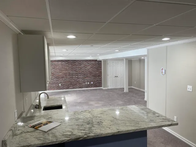 $675,000 | 2 Benning Street, Amherst, NH 03031