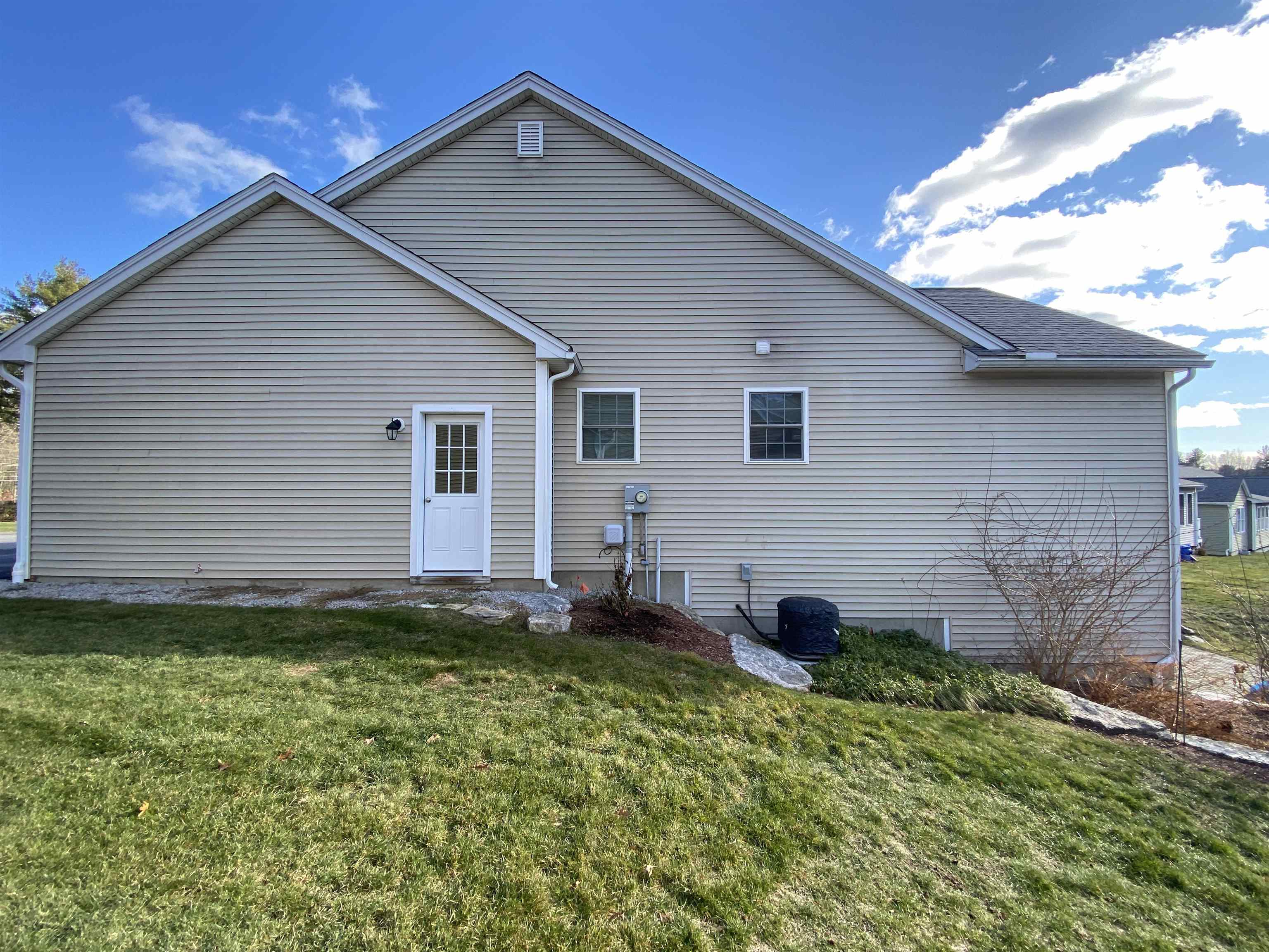 2 Benning Street Amherst, NH 03031 - Photo 32 of 34