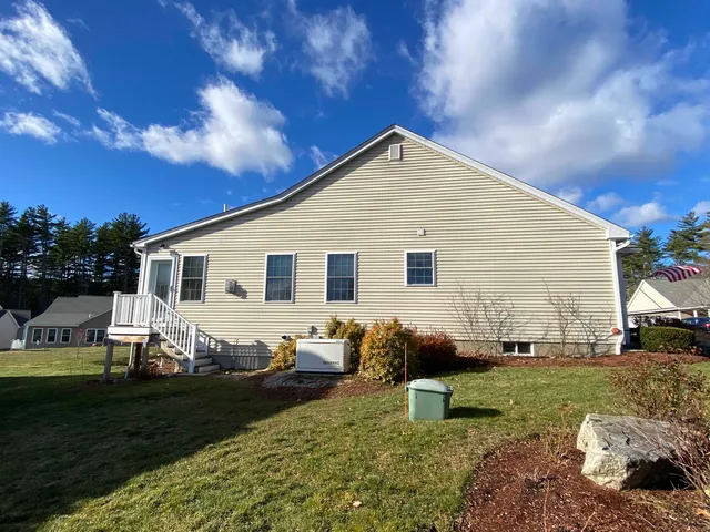 $675,000 | 2 Benning Street, Amherst, NH 03031