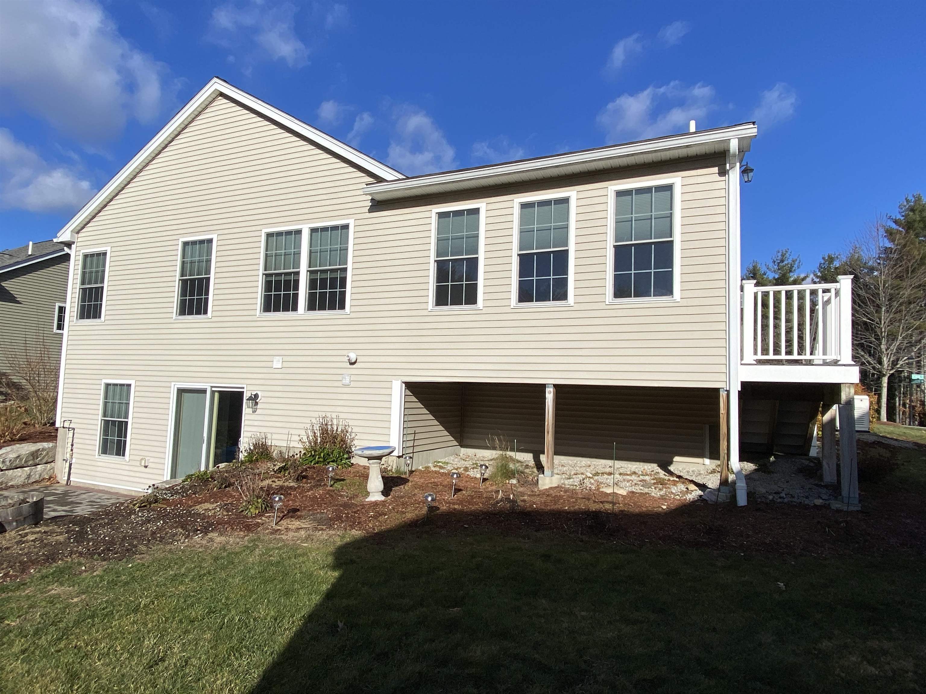 2 Benning Street Amherst, NH 03031 - Photo 6 of 34