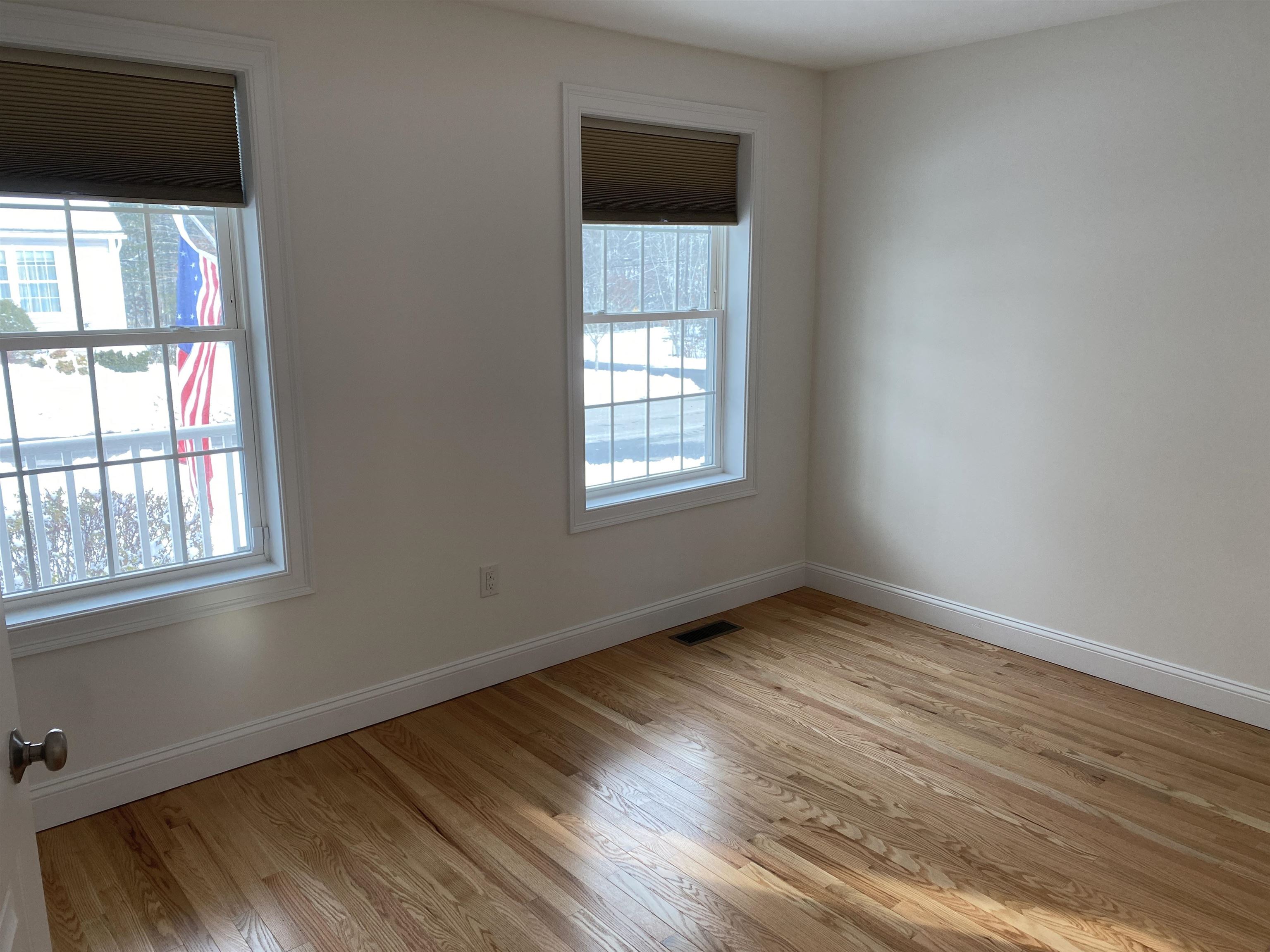 2 Benning Street Amherst, NH 03031 - Photo 7 of 34