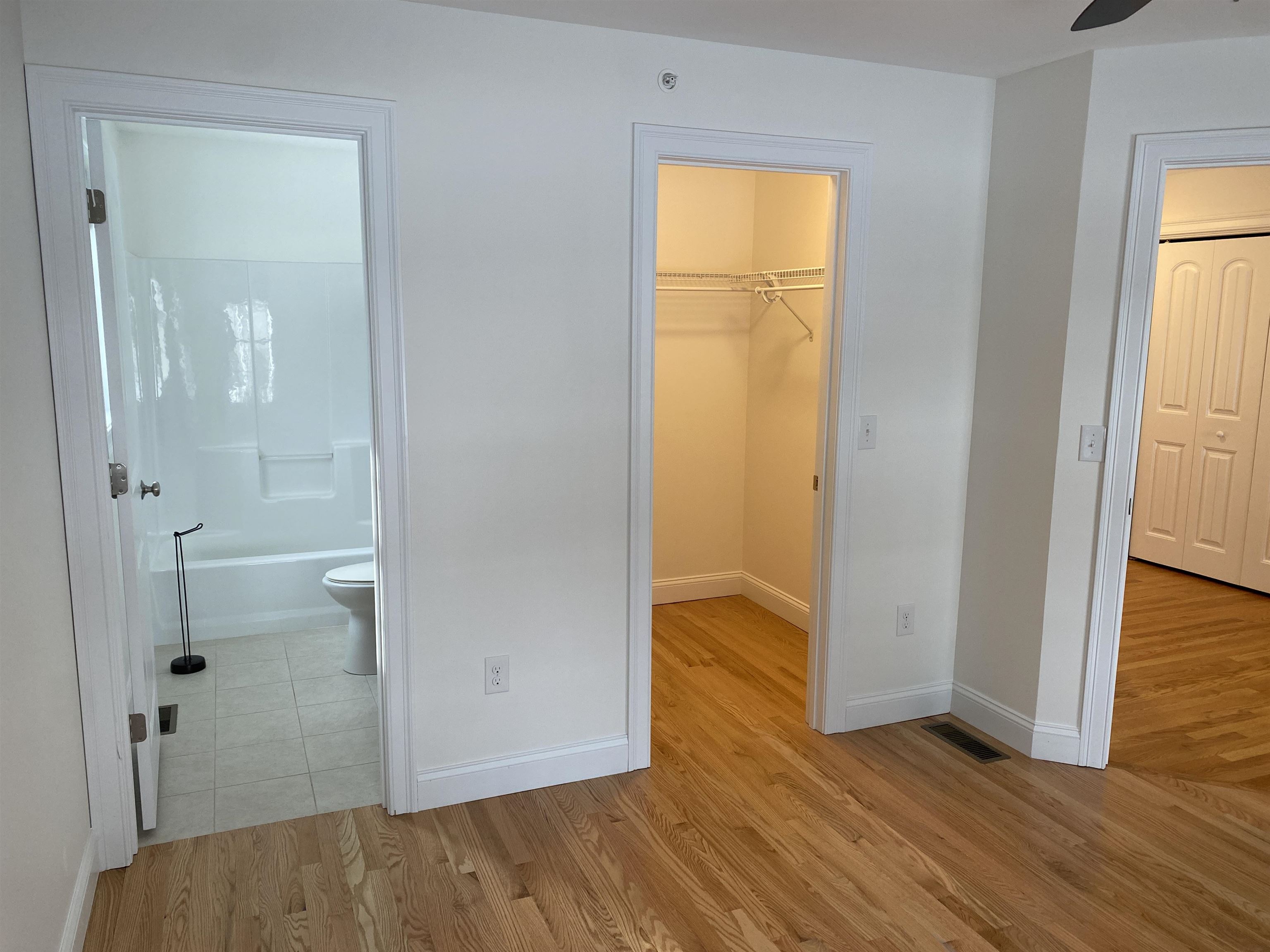 2 Benning Street Amherst, NH 03031 - Photo 8 of 34