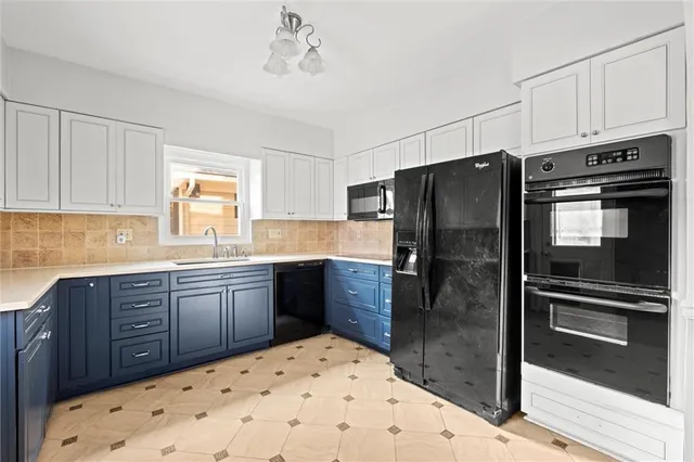 $775,000 | 441 West 67th Street, Kansas City, MO 64113