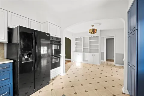 $750,000 | 441 West 67th Street, Kansas City, MO 64113