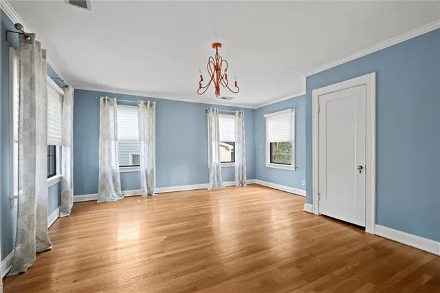 $775,000 | 441 West 67th Street, Kansas City, MO 64113