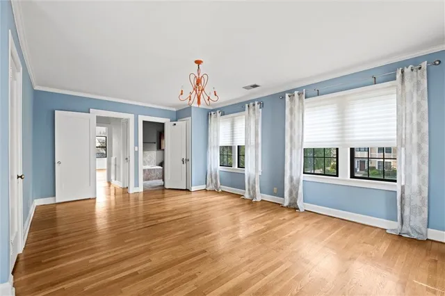 $775,000 | 441 West 67th Street, Kansas City, MO 64113