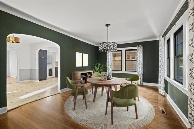 $775,000 | 441 West 67th Street, Kansas City, MO 64113