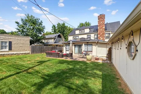 $750,000 | 441 West 67th Street, Kansas City, MO 64113