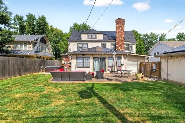 $775,000 | 441 West 67th Street, Kansas City, MO 64113