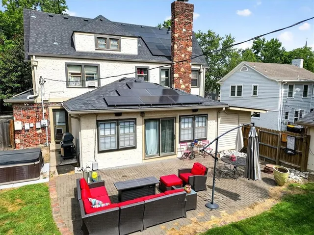 $775,000 | 441 West 67th Street, Kansas City, MO 64113