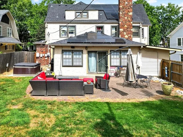 $775,000 | 441 West 67th Street, Kansas City, MO 64113