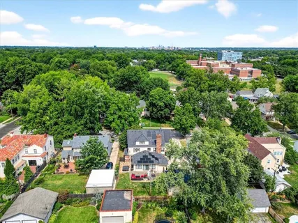 $750,000 | 441 West 67th Street, Kansas City, MO 64113