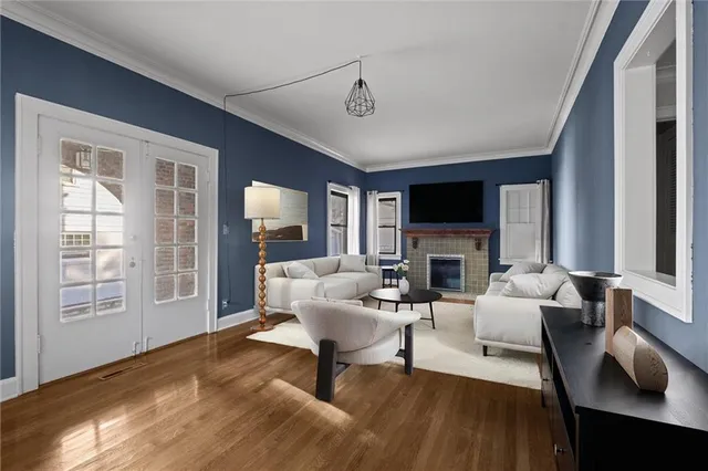 $775,000 | 441 West 67th Street, Kansas City, MO 64113