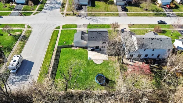 $400,000 | 30W130 Huntington Drive, Warrenville, IL 60555