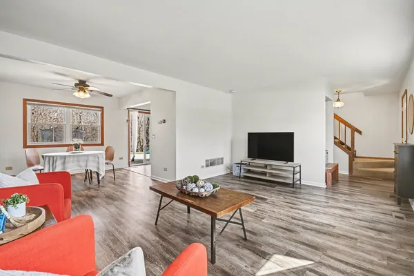 $400,000 | 30W130 Huntington Drive, Warrenville, IL 60555