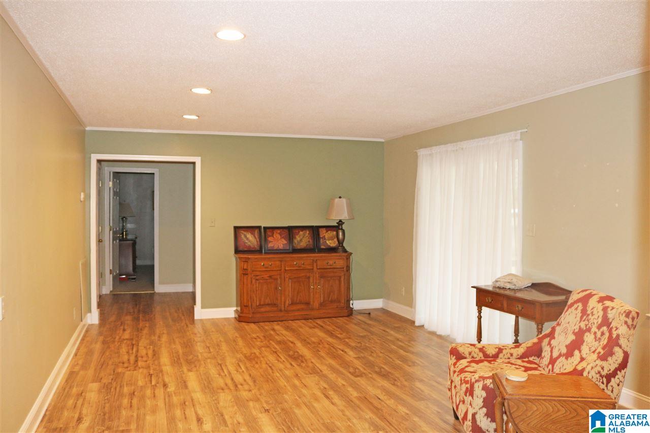 204 Carousel Corner Rainbow City, AL 35906 - Photo 9 of 23